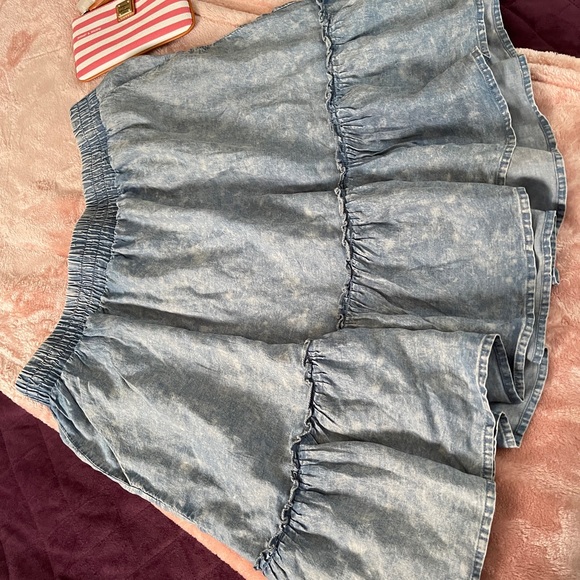 Mini Chambray Skirt Torrid Size 1 - Picture 6 of 7